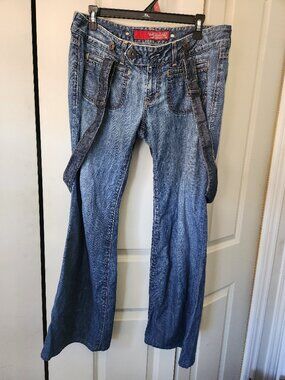 Vintage GUESS Low-Rise Wide-Leg Jeans – Size 31 – Detachable Suspenders